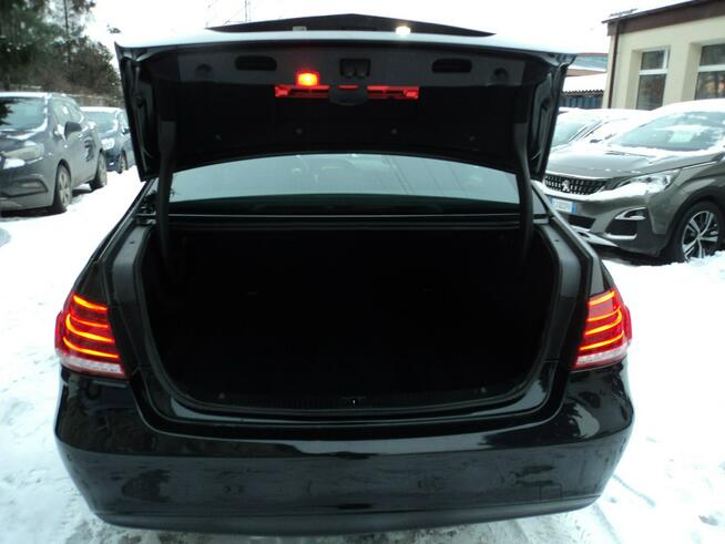 sprzedam ładnego MERCEDESA E 3.0 V6 259 KM 4MATIC