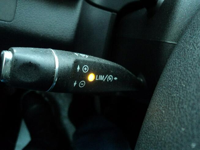 sprzedam ładnego MERCEDESA E 3.0 V6 259 KM 4MATIC