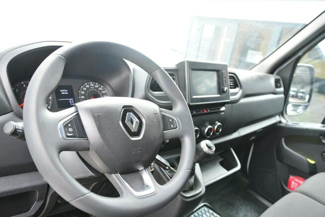 Renault Master sredniak L2H2 3 osobowy lift pełna opcja