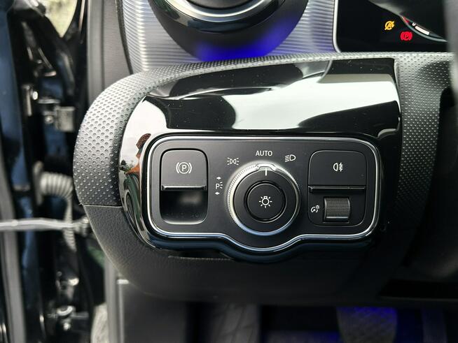 Mercedes A 220 LED, Virtual Kokpit ,Kamera, Grzane Fotele,Ambiente,Panorama,Asystenci