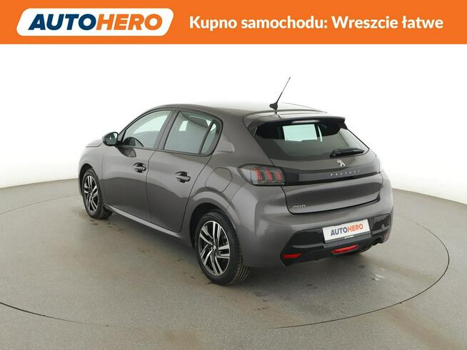 Peugeot 208 virtual cocpit klima auto czujniki parkowania półskóra