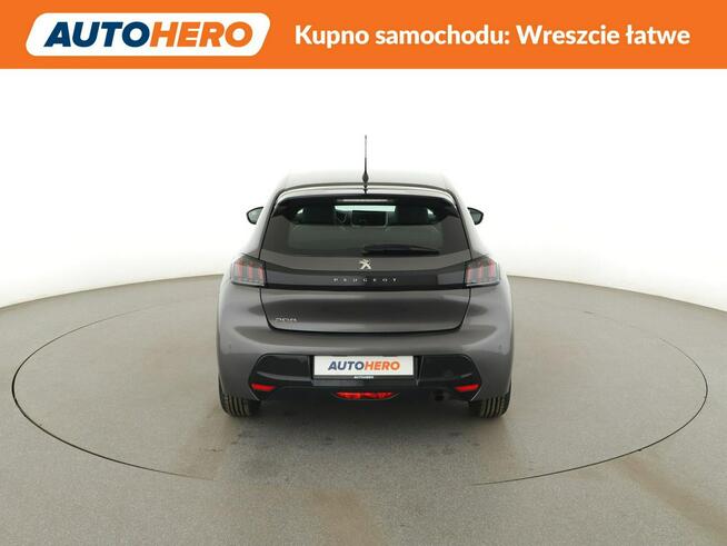 Peugeot 208 virtual cocpit klima auto czujniki parkowania półskóra