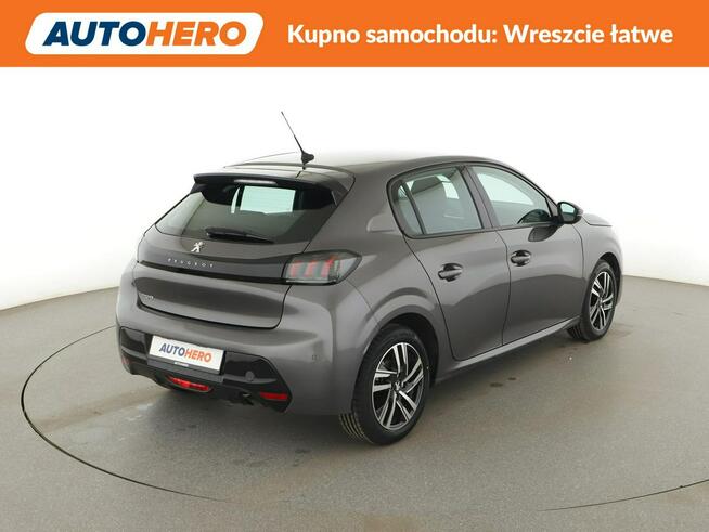 Peugeot 208 virtual cocpit klima auto czujniki parkowania półskóra