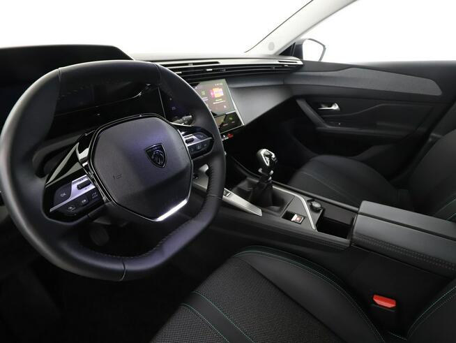 Peugeot 308 full LED virtual cocpit navi kamera i czujniki parkowania