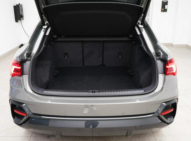 Audi Q3 35TFSI 150KM Stronic Kamera LED Side Assist Smartphone interface