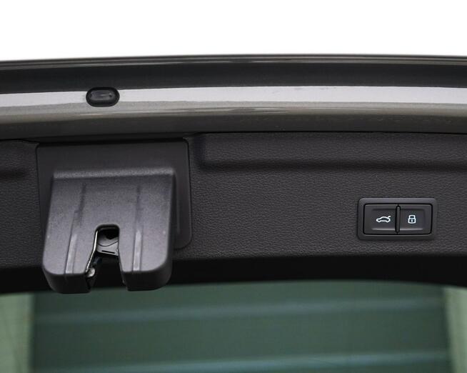 Audi Q3 35TFSI 150KM Stronic Kamera LED Side Assist Smartphone interface