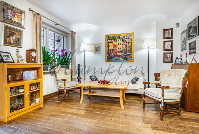 Dom Piaseczno, Granitowa