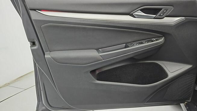 Volkswagen Golf VIII 2.0 TDI Life ! Z Polskiego Salonu ! Faktura VAT !