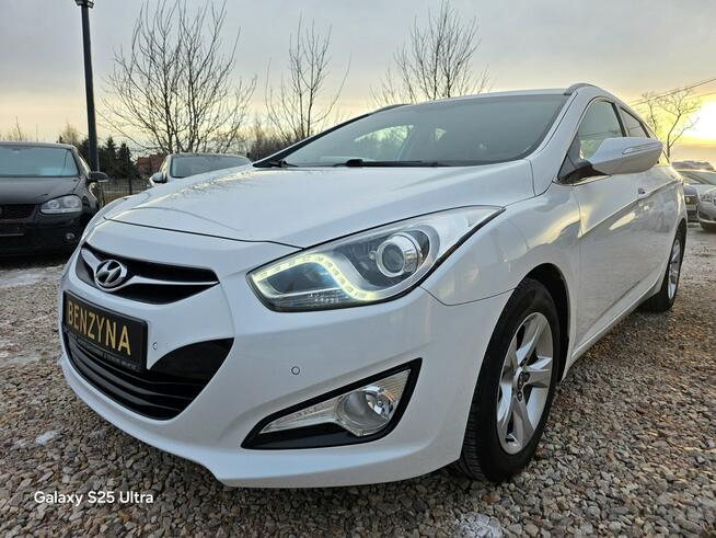 Hyundai i40 1.6i#Perła#Ledy#Climatr#Navi#Start Stop#Świeży Import#Serwis#Gwarancja