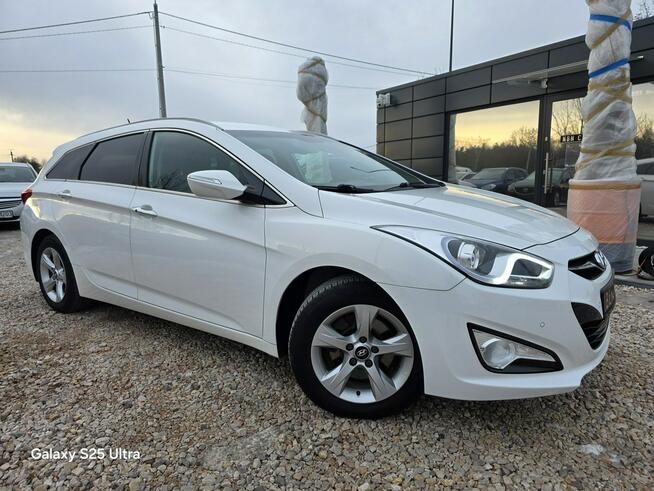 Hyundai i40 1.6i#Perła#Ledy#Climatr#Navi#Start Stop#Świeży Import#Serwis#Gwarancja