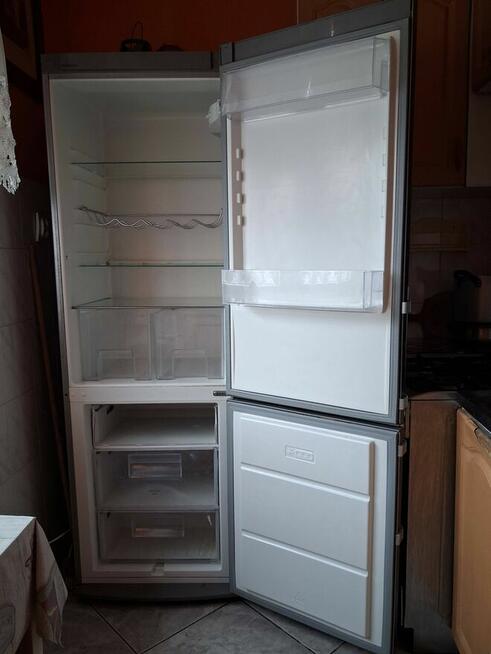 Sprzedam lodówkę