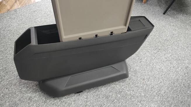 Stolik samochody VW Multibank T7