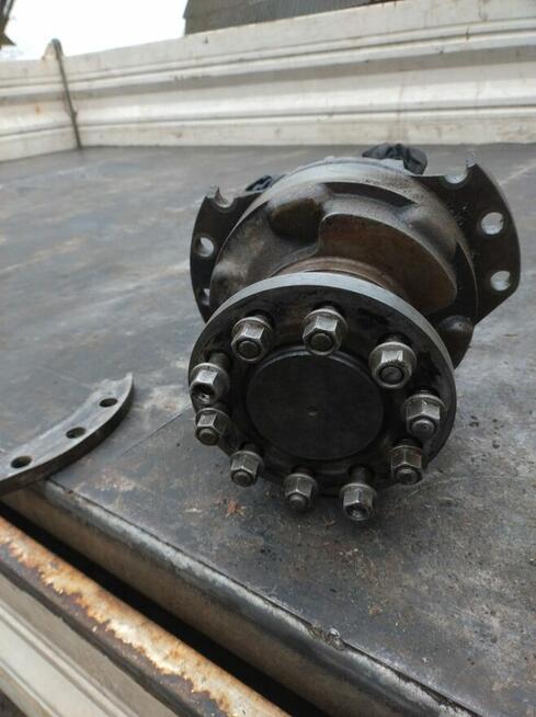 Serwis, naprawa pomp i silników hydraulicznych oraz pomp wod