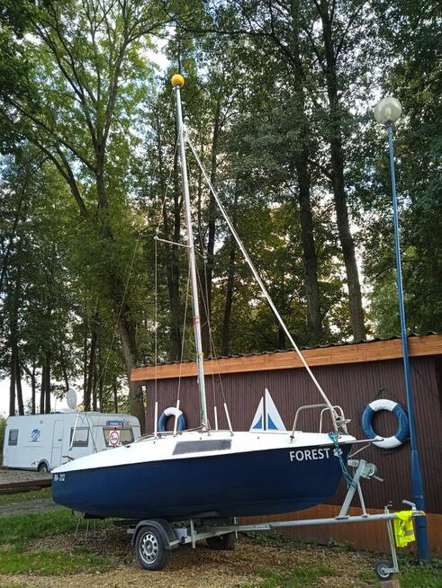 Sprzedam Jacht Foka 2 kompletny, gotowy do pływania.