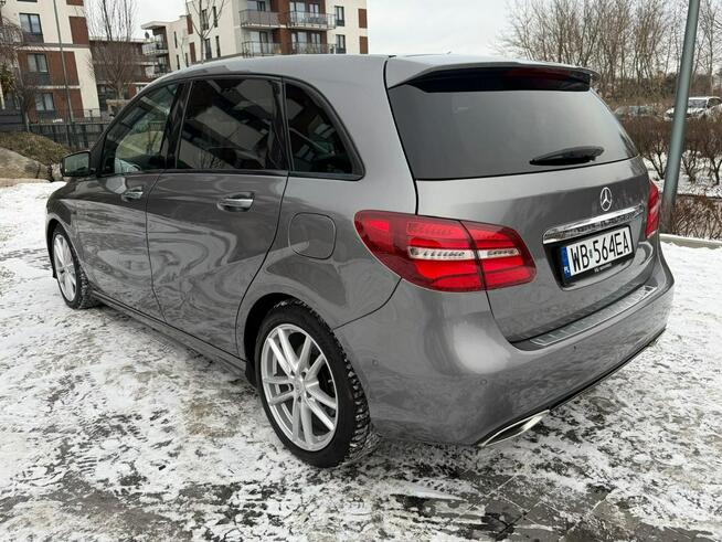 Mercedes B 250 B250 4-Matic 211kM! Pakiet NIght! Panorama ! Harman/Kardon! LED !