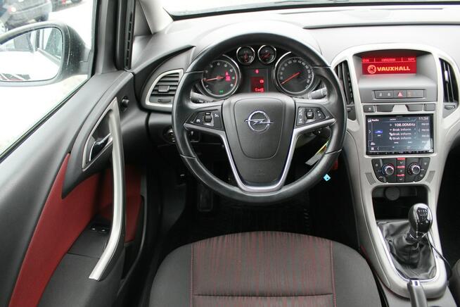 Opel Astra 1.4 Ecotec. Klima. Kamera.