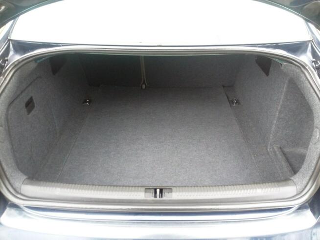 Śliczna Audi A4B7 2.0 b+ gaz