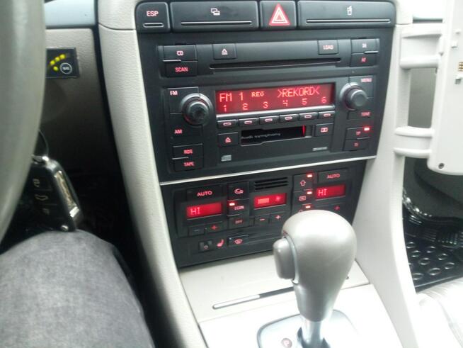 Śliczna Audi A4B7 2.0 b+ gaz
