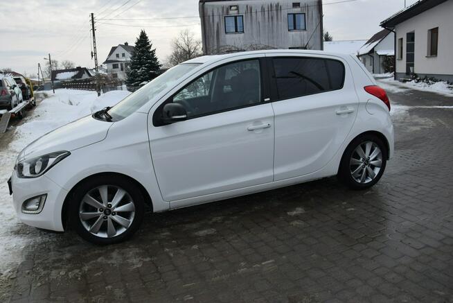 Hyundai i20 1.4B Automa/ Led/ Klimatronik/ Grzane Fotele/ 2 KPL KÓŁ/ Sprowadzony