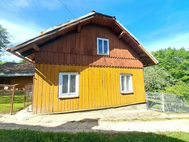 Dom drewniany 77 mkw. na działkach 9,92 ar Sanok Wójtostwo