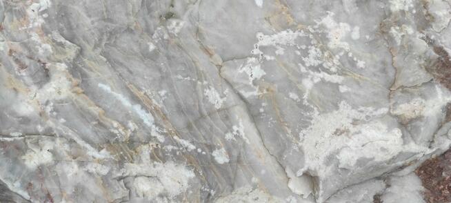 Bryła kamienna Różowa. Ozdobny kamień do ogrodu na skalniak