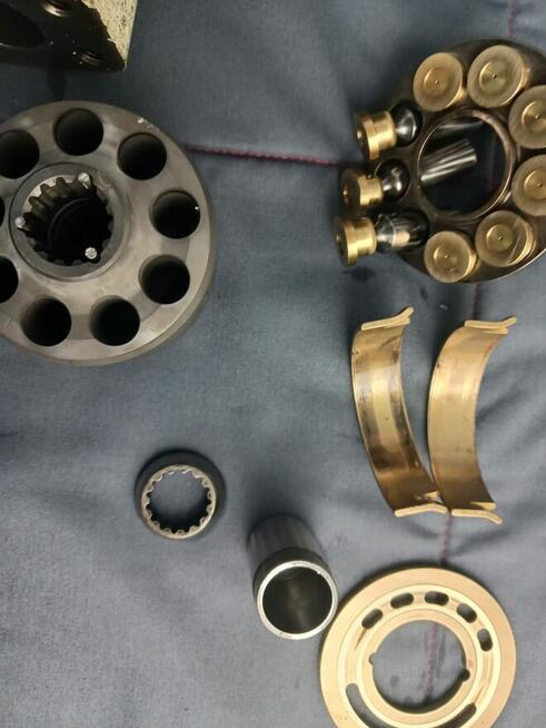 Serwis, naprawa pomp i silników hydraulicznych oraz pomp wod