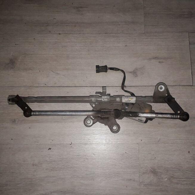 Mechanizm przednich wycieraczek sliniczek Opel Vectra C 05r
