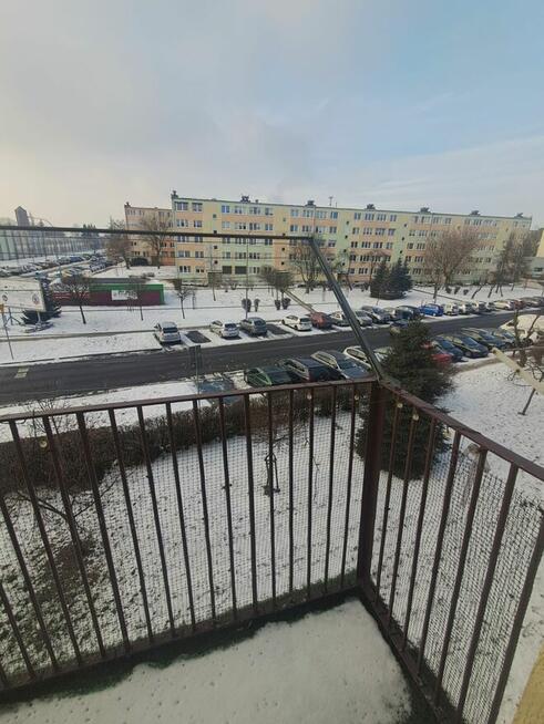 Mieszkanie o powierzchni 38m2, balkon, II piętro, Os.Asnyka