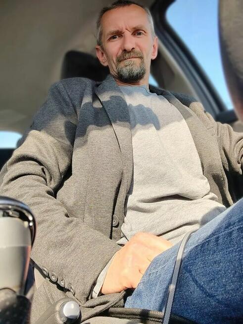 Może po prostu zwykłego uczucia.., lub przyjaźni z..