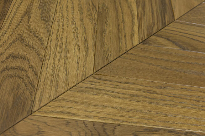 Podłoga drewniana warstwowa DĄB ZŁOTA JESIEŃ CHEVRON JODŁA F