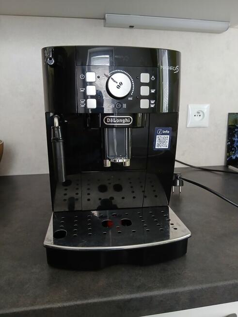 Ekspres do kawy Deloghi Ecan 21S