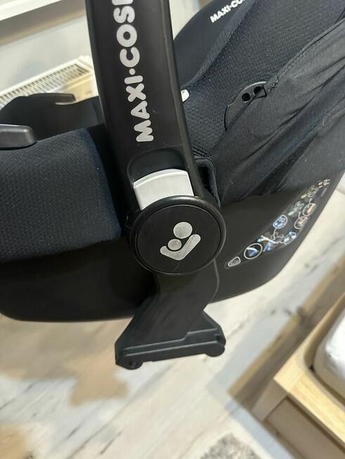 gondola + spacerówka + fotelik + baza ISOFIX + adaptery