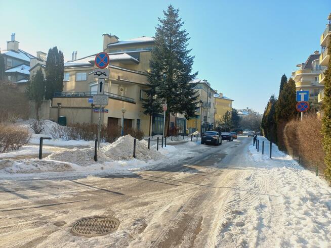 Apartament 4-ro pokojowy z balkonem obok Parku i metra