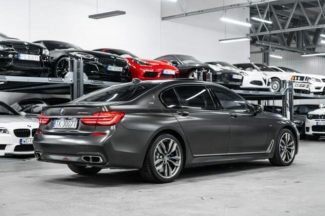 M760Li 609 KM, 3.7s do 100 km/h. Salon PL. FV23%.