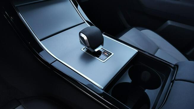 Land Rover Range Rover VELAR 2,0 ON 205 KM Wyposażenie S Automat Salon PL Bezwypadkowy