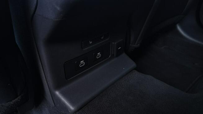 Land Rover Range Rover VELAR 2,0 ON 205 KM Wyposażenie S Automat Salon PL Bezwypadkowy