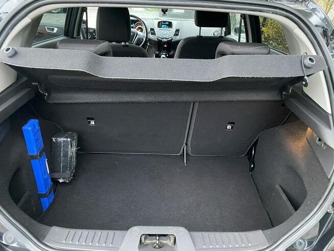 Ford Fiesta Niski oryginalny przebieg !!!