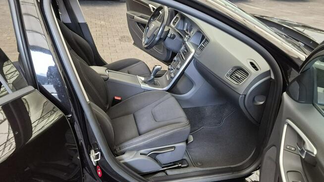 Volvo V60 2.0 D2 120KM Navi Led Climatronic Pdc Serwis