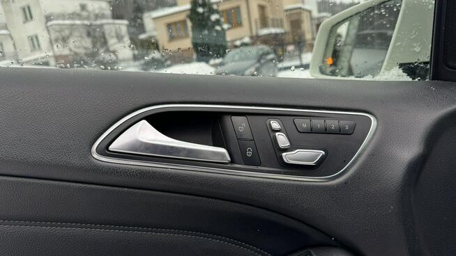 Mercedes B 250 4Matic Aut. Skóra Kamera El.fotele + pamięć Ledy Navi PL Czarny sufit