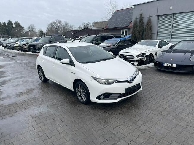 Toyota Auris Hybryda Automat Klimatronik Kamera Podgrzewanie