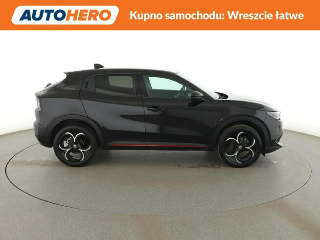 Alfa Romeo Junior automat full LED virtual cocpit navi klima auto kamera i czujniki park