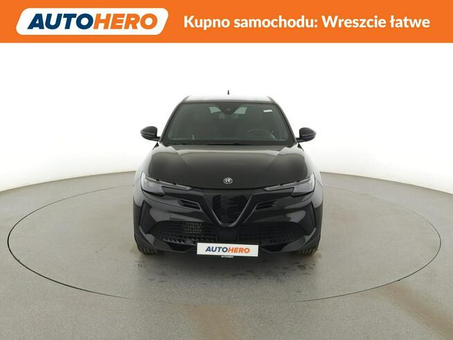 Alfa Romeo Junior automat full LED virtual cocpit navi klima auto kamera i czujniki park