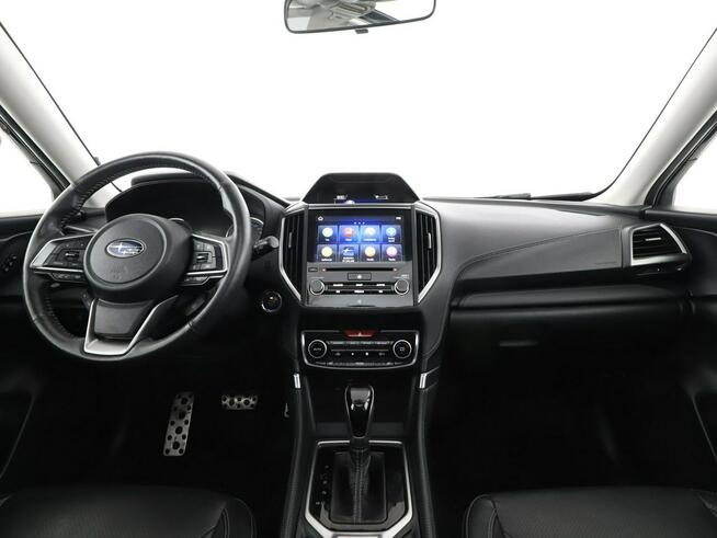 Subaru Forester LPG 4x4 automat skóra panorama full LED navi kamera i czujniki parkowa