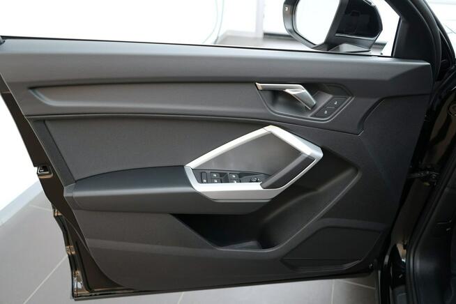 Audi Q3 35TFSI 150KM Stronic Tempomat Led Kamera SmartphoneInterface Alu17