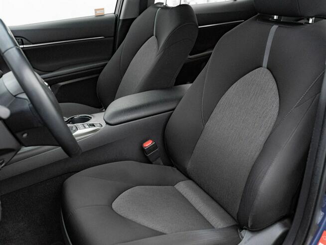 Toyota Camry WJ3201L#2.5 Hybrid Comfort CVT K.cofania 2 stref klim Salon PL VAT 23%