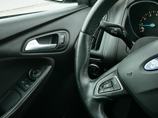 Ford Focus 1.0 E-Bst 100KM Kombi -Navi -Pakiet zima -Nowy rozrząd kpl -GWARANCJA