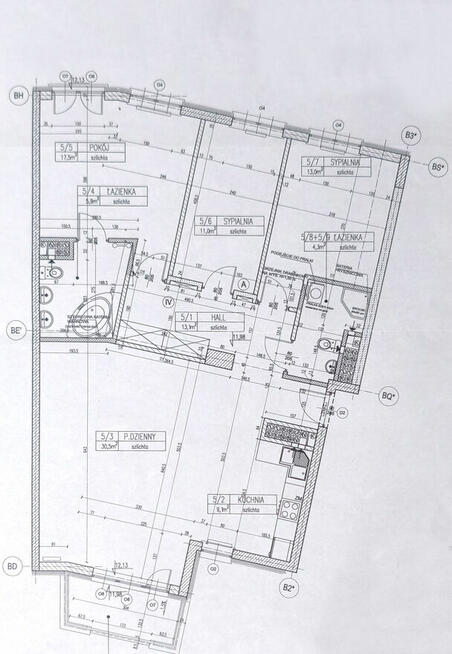 Apartament 4-ro pokojowy z balkonem obok Parku i metra