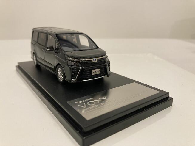 Hi-Story TOYOTA VOXY Hybrid ZS 2019 1:43