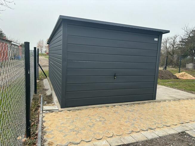 Garaż blaszany 3x5 grafitowy jednospadowy brama uchylna