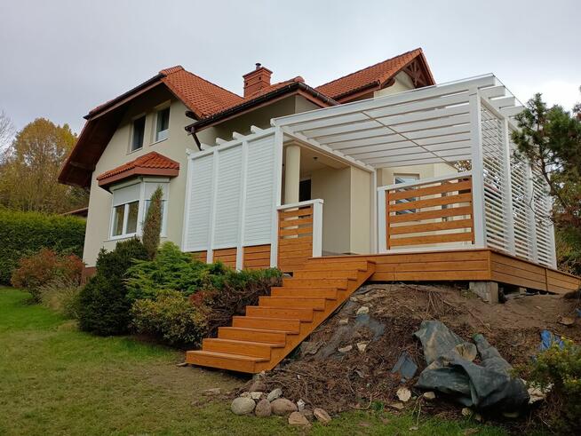 Taras drewniany, zadaszenie tarasu, architektura ogrodowa